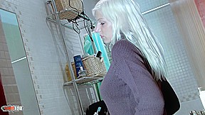 Fantastic Hungarian blonde Jessy Wynn plays with her perfect body in the shower – MMM100