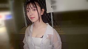 暇を持て余した女子大生の遊び。美白美人女子大生がセックスにノリノリで性欲が止まらなくなった